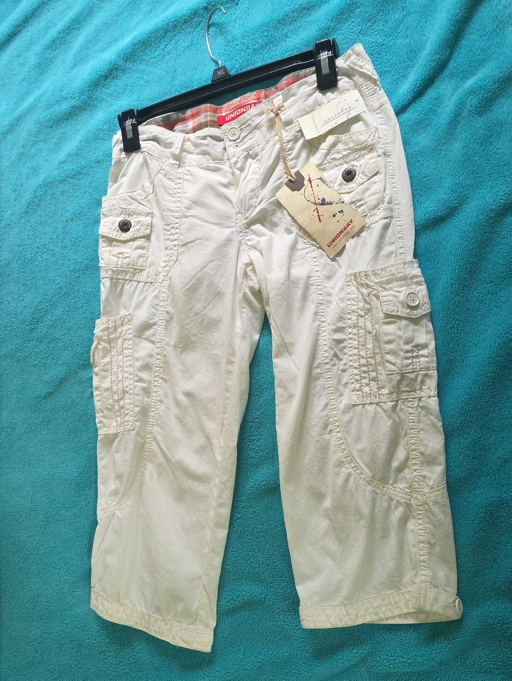 UNIONBAY Men’s Cream Cargo Capris